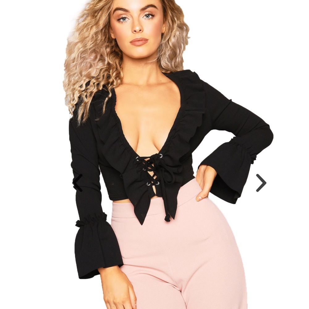 Fill Lace Crop Top